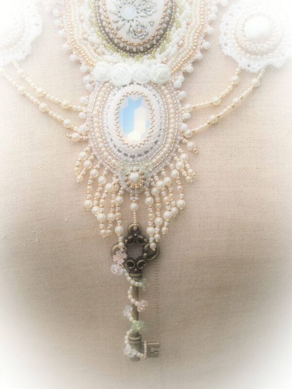 Ketting A Victorian Wedding - Image 5