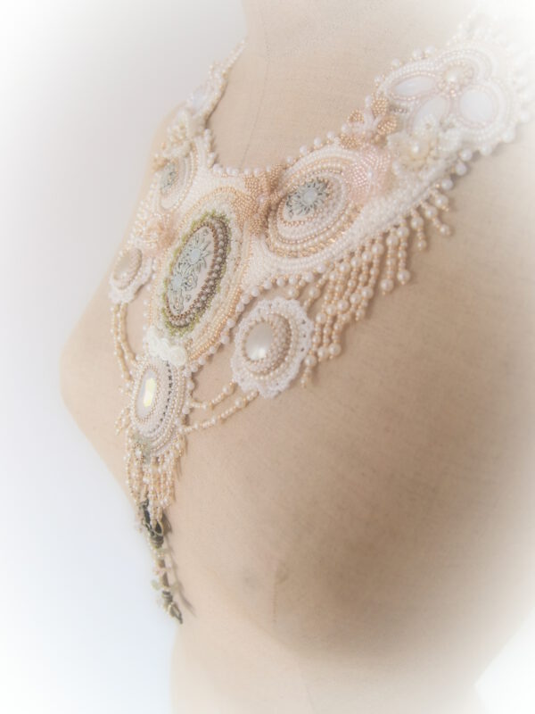 Ketting A Victorian Wedding - Image 6