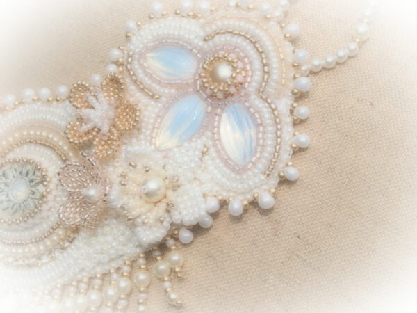 Ketting A Victorian Wedding - Image 3